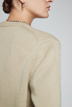 将图片加载到图库查看器，Madeline Wool and Cashmere Round Neck Sweater
