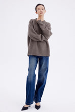 Cargar imagen en el visor de la galería, Ophelia Round Neck Heavyweight Premier Merino Wool Sweater
