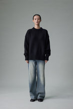 Cargar imagen en el visor de la galería, Ophelia Round Neck Heavyweight Premier Merino Wool Sweater
