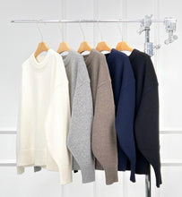 Cargar imagen en el visor de la galería, Ophelia Round Neck Heavyweight Premier Merino Wool Sweater
