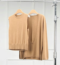 将图片加载到图库查看器，Mesa Classic Premier Cashmere U-Neck Sweater
