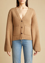 Load image into Gallery viewer, Scarlet Heavyweight Cashmere Cardigan
