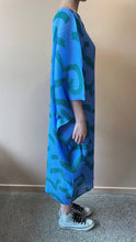 Load image into Gallery viewer, Goffer Irregular Abstract Dress
