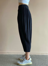 Load image into Gallery viewer, Goffer Cropped Tapered Legs Trousers
