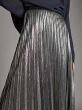Load image into Gallery viewer, Amaterasu Metal Glittering Skirt
