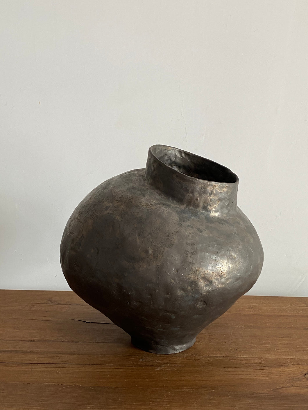 Esme Body Ceramic Vase