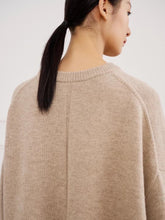 Load image into Gallery viewer, Bielle Round Knitting Sweater
