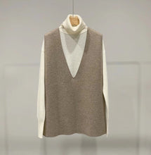 Load image into Gallery viewer, Natural Way Pure Cashmere Vest
