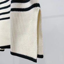 Cargar imagen en el visor de la galería, AIMAI Merino Stripe Oversized Turtleneck Sweater
