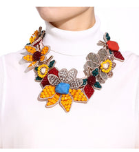 将图片加载到图库查看器，Bohemian Style Personalized Crystal Flower Necklac
