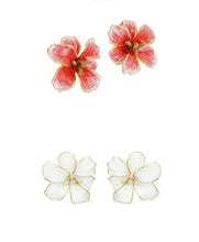 Charger l&#39;image dans la galerie, AIMAI Enable Blossom Clip Earrings
