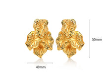 Load image into Gallery viewer, AIMAI Water Lily Leaf Clip Earrings
