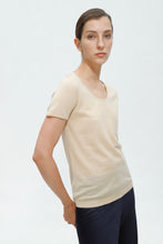 画像をギャラリービューアに読み込む, Emma Merino-Blend T-shirt
