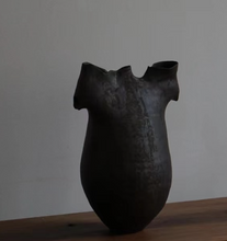 将图片加载到图库查看器，Uma Vases (Three Pieces Set)
