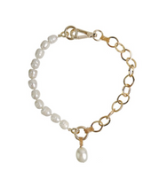 Cargar imagen en el visor de la galería, Handmade Freshwater Pearl (or Natural Stone) Irregular Design Metal Necklace
